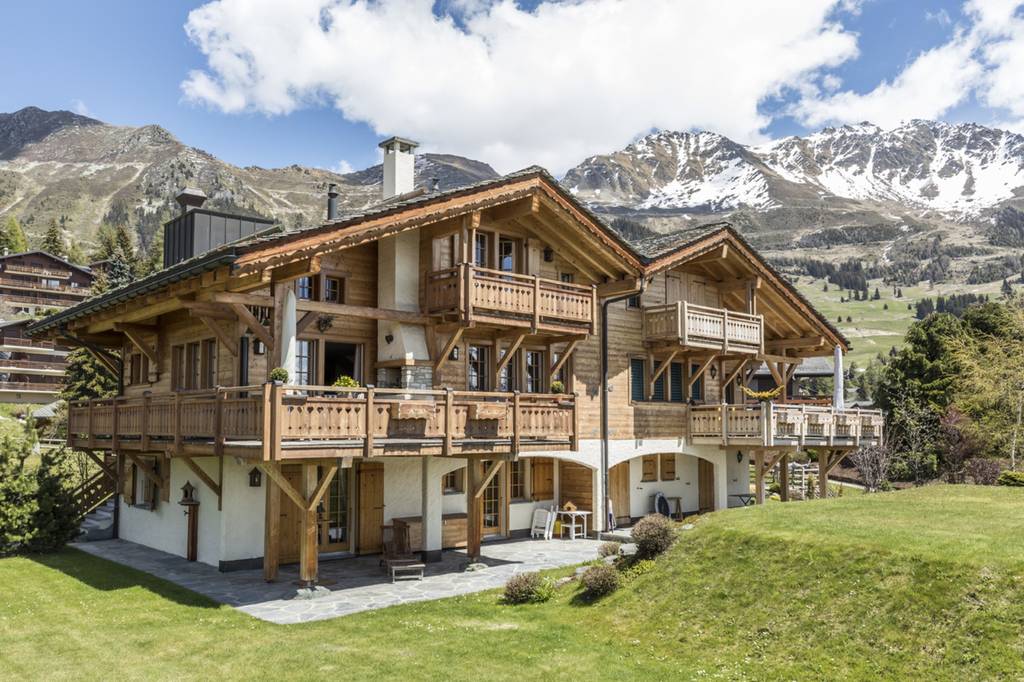 A chalet in Switzerland for $6 million or 606 Bitcoins.